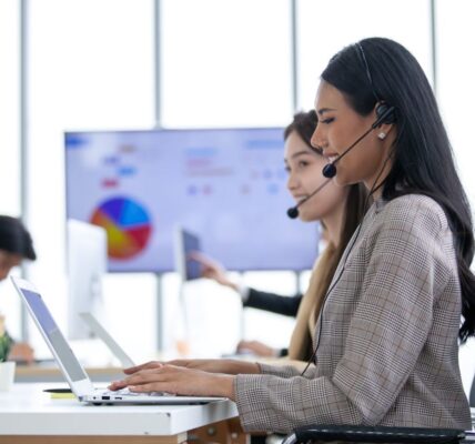 Offshore Staffing: Scale Peak Seasons