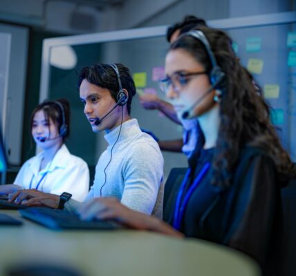 Telecom Support Operations: How Offshore Teams Close the Gap