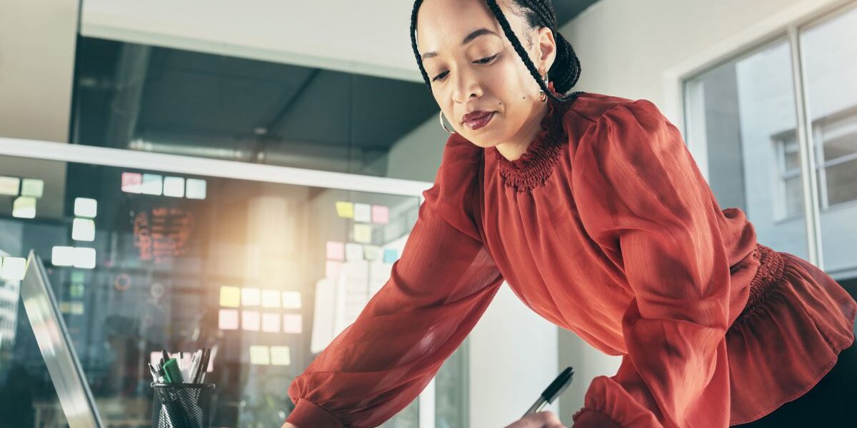 How Offshore Financial Support Teams Outperform In-House