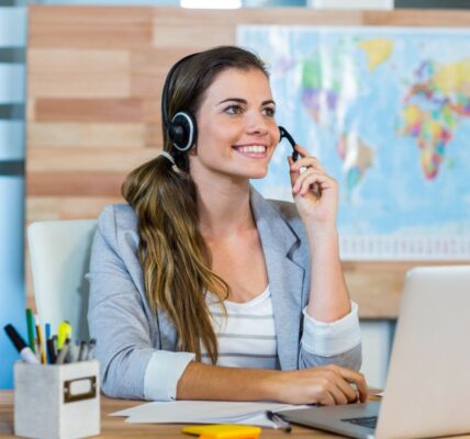 Increase Demand in Travel: Why Seasonal Staffing Defines CX