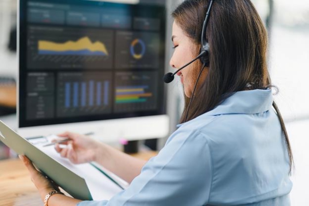 Average Handle Time Metric: Why It Fails as a Standalone Target